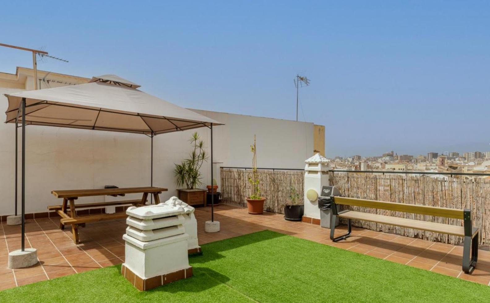 Apartament Centrico La Merced - Free Parking & Free Gym Màlaga
